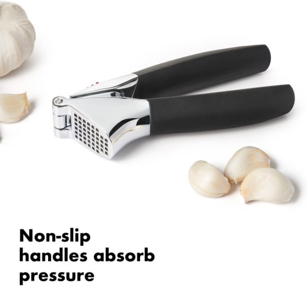 Multi-Functional Stainless Steel Garlic Press – Heavy-Duty Garlic Crusher with Non-Slip Handles, Large Chamber Garlic Mincer, Easy Clean Kitchen Tool, 7in × 2in