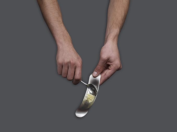 Stainless Steel Garlic Press Rocker Handheld Garlic Crusher Ergonomic Garlic Mincer Kitchen Tool